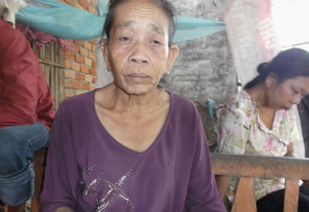 Bà ngoại nạn nhân xót lòng kể lại vụ việc