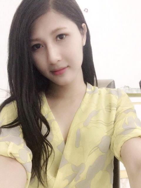 hotgirl chuyển giới trâm anh