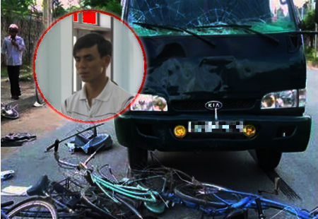 xe tải tông 5 xe đạp