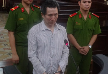 hận vợ giết con lãnh án chung thân
