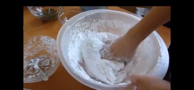 bánh bột lọc