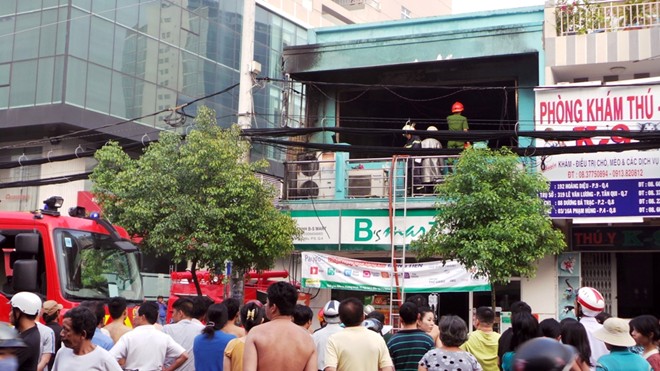 cháy nổ