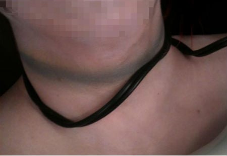 vợ khóa cổ chồng vào cửa đến chết
