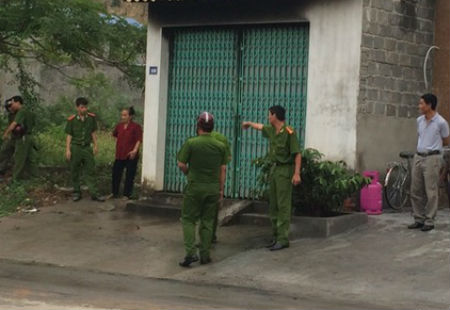 Lực lượng chức năng xuống hiện trường giải quyết vụ việc
