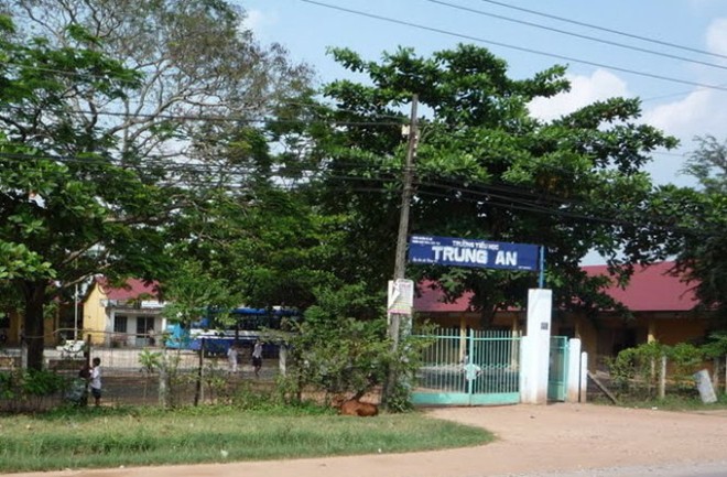 cô giáo tự tử