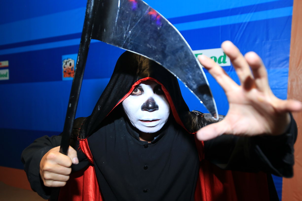halloween công lý tự long