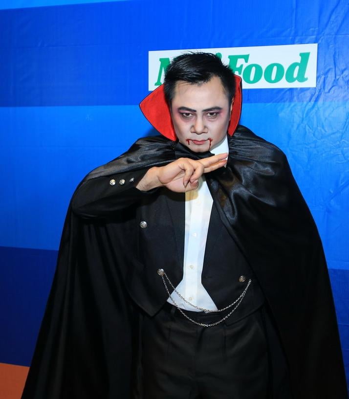 halloween công lý tự long