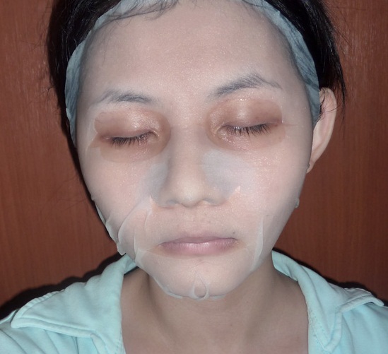 ung thư vì mặt nạ trắng da