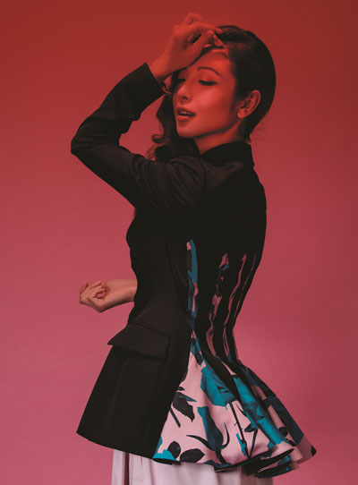 jennifer phạm thời trang công sở