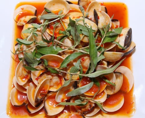 ngao xào cay