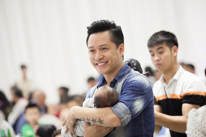 tuấn hưng lên chức bố