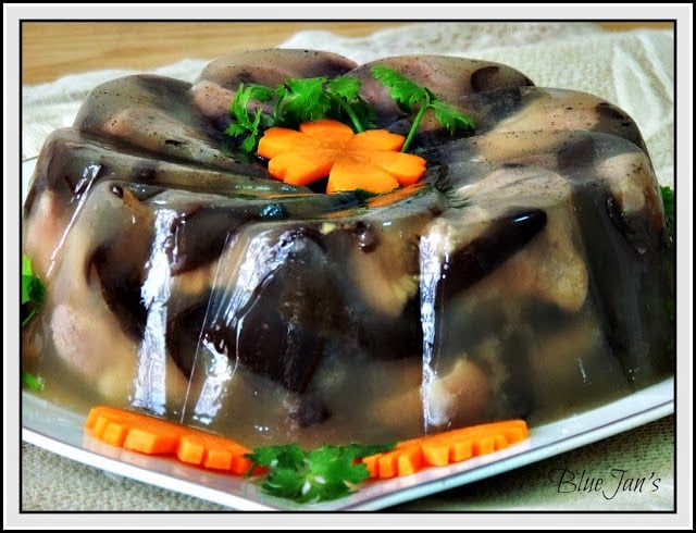 nấu đông thịt gà