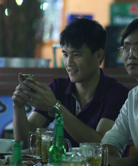 thủy tiên, công vinh, ca sỹ, bóng đá, cầu thủ, kết hôn, ngôi sao