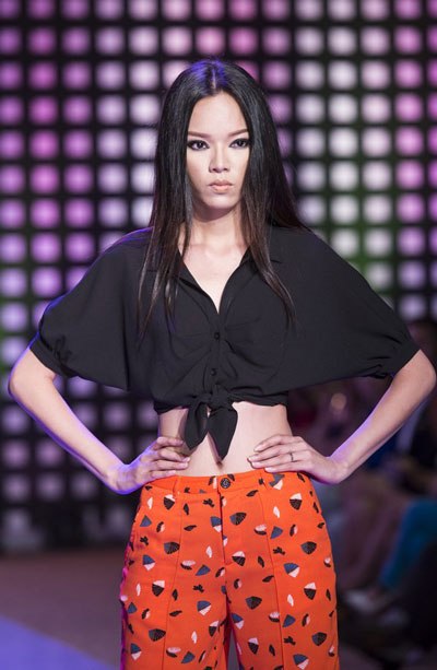 Ngọc Trinh thiết kế thời trang