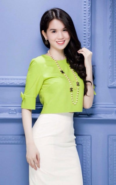 Ngọc Trinh thiết kế thời trang