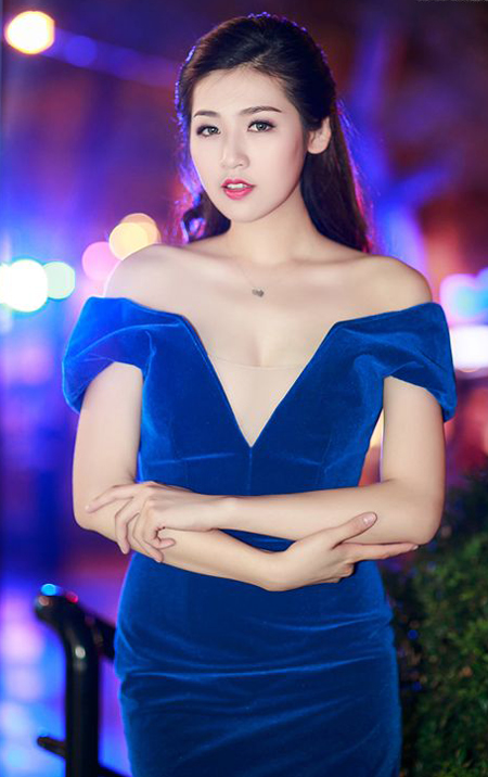 Á hậu Tú Anh