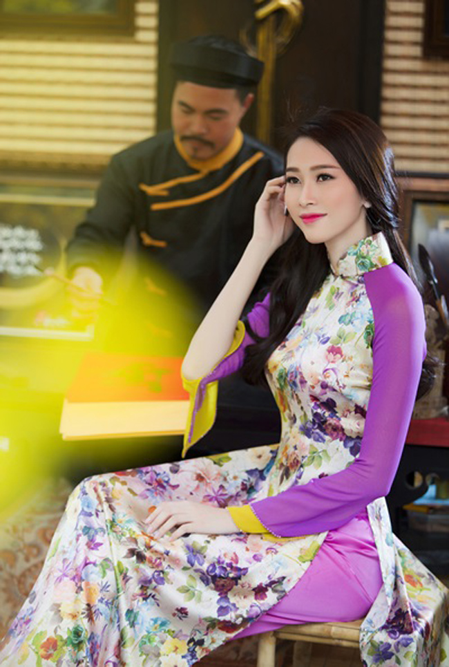 sao việt diện áo dài