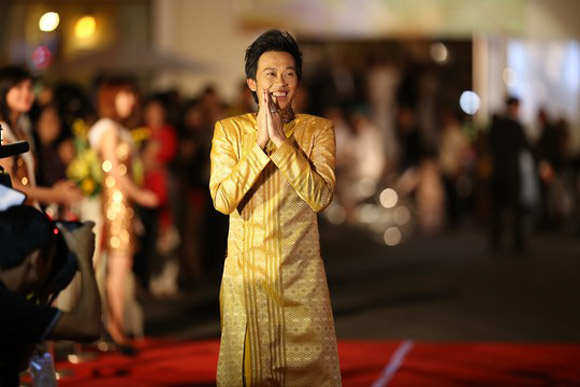 hoài linh đàm vĩnh hưng nghiện áo dài