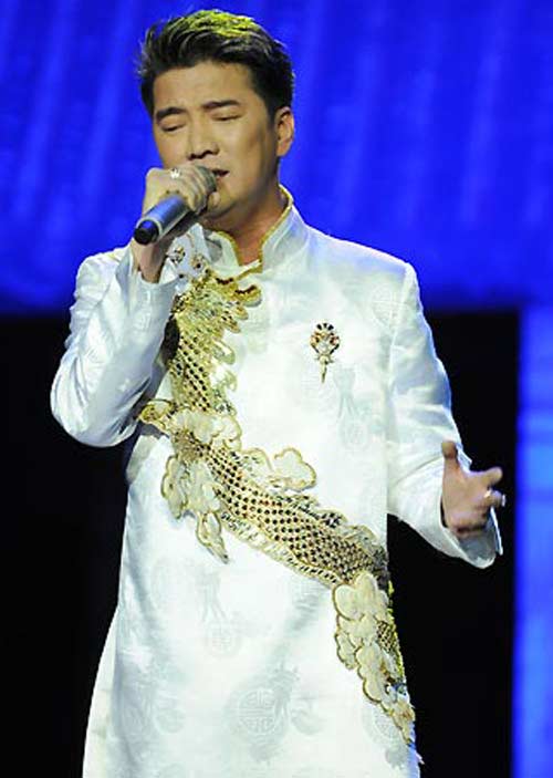 hoài linh đàm vĩnh hưng nghiện áo dài