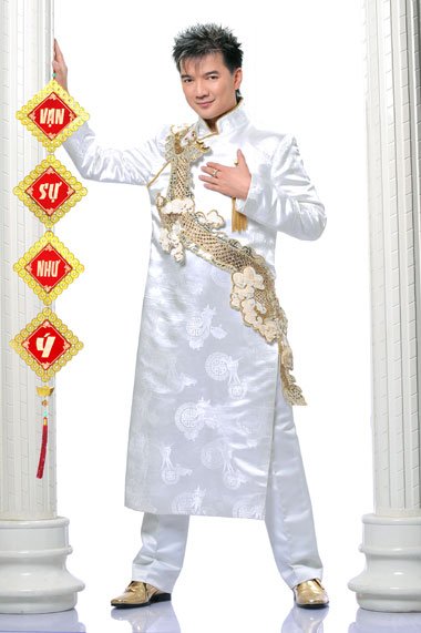hoài linh đàm vĩnh hưng nghiện áo dài