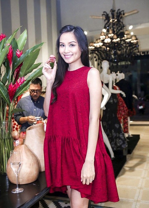 đầm hạ eo đuôi cá bà bầu