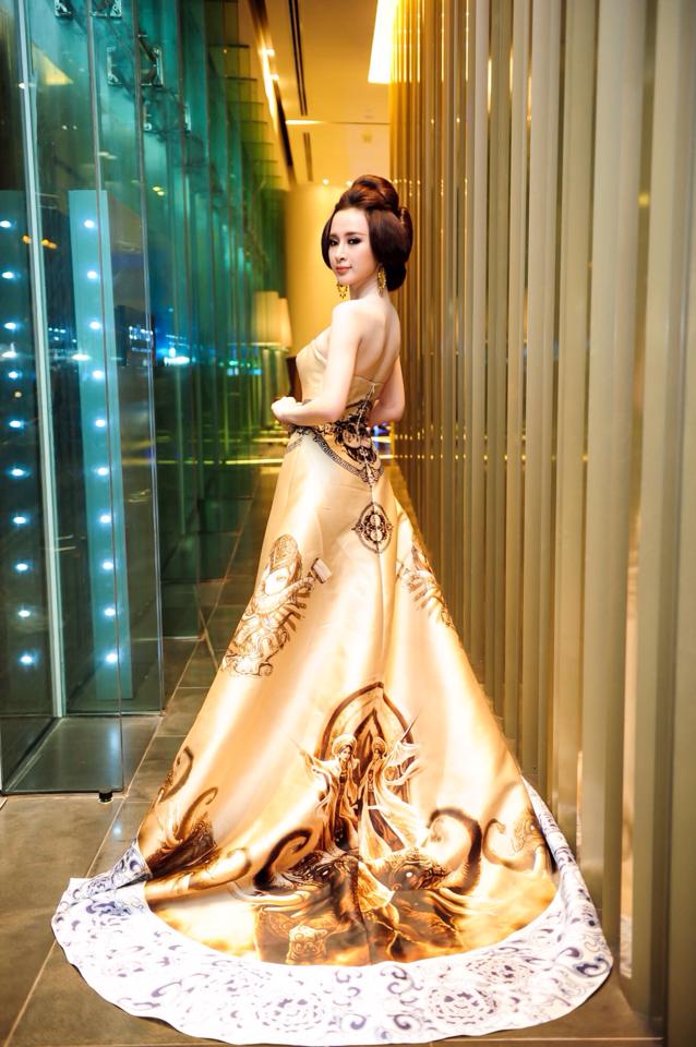 đầm dạ hội của angela phương trinh