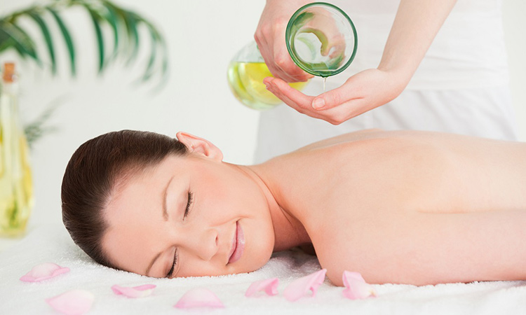 giảm lão hoá bằng dầu dừa 