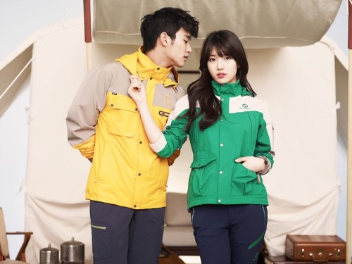 sao hàn mặc đồ đôi ngày valentine