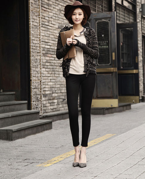 mặc gì đi làm ngày mưa rét