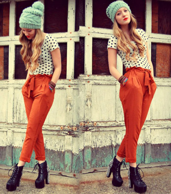 những người không được mặc quần jeans