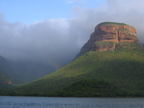 núi