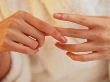 4 cách chữa nấc cụt cực nhanh, hiệu quả mà đơn giản