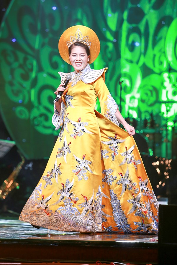 váy áo made in vietnam tiền tỷ