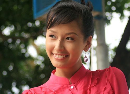hoa hậu mắt xấu