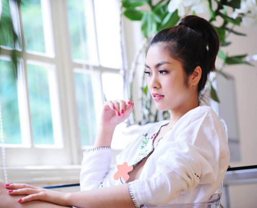 gái ngoan chụp ảnh hư