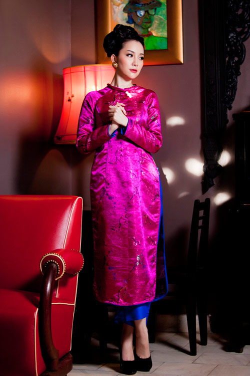 sao việt mê thời trang gấm