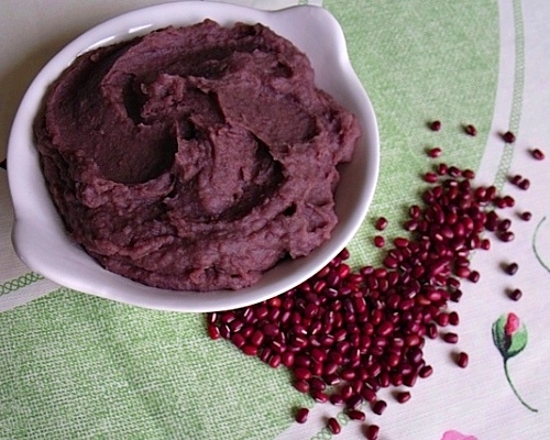 bột đậu đỏ trị mụn 