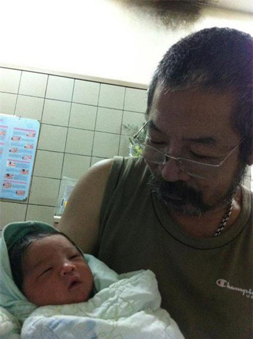 sao việt làm cha ở tuổi ông ngoại