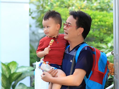 sao việt làm cha ở tuổi ông ngoại