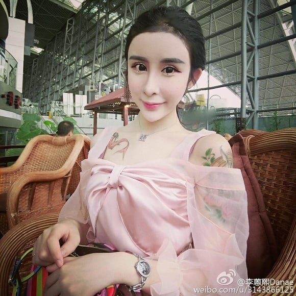 thẩm mỹ 