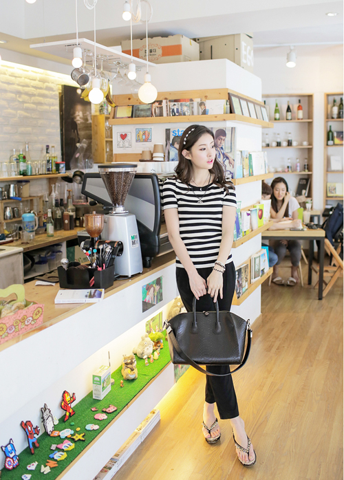 ao phong cho nang cong so tre trung