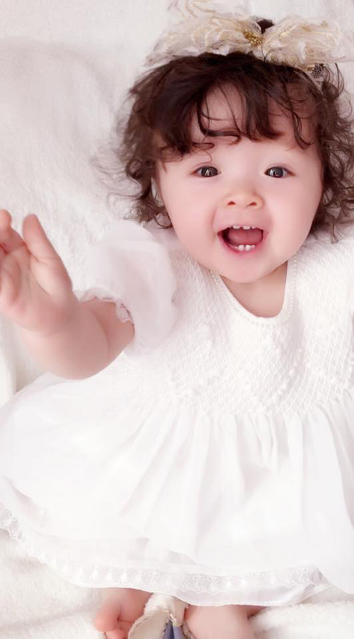 Đồ mùa hè đáng yêu của con gái Elly Trần