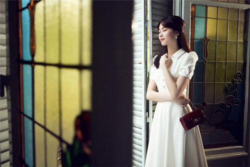 Dang thu thao tung bo anh moi dep trong sang nhu nu sinh 8