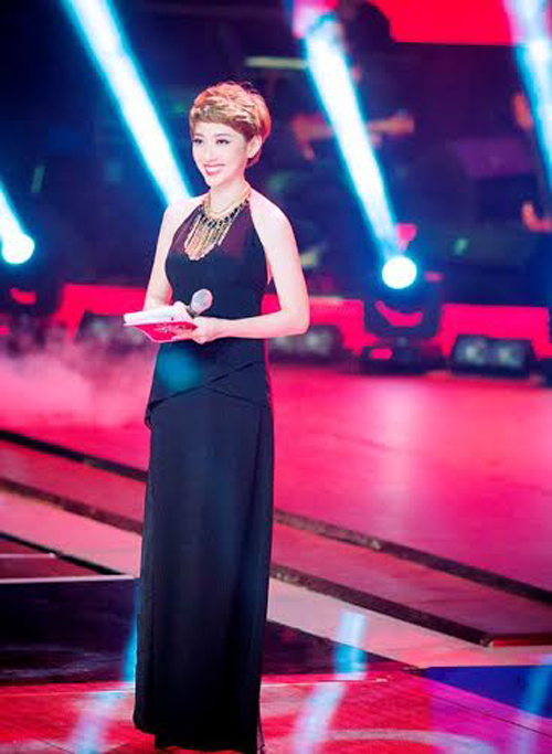 su co bi hai cua mc viet tren song truyen hinh 4