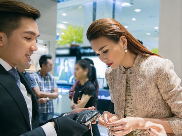 BST hàng hiệu của siêu mẫu Thanh Hằng