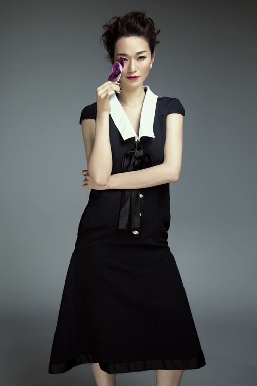  Khánh My tôn nét quyến rũ với style cổ điển