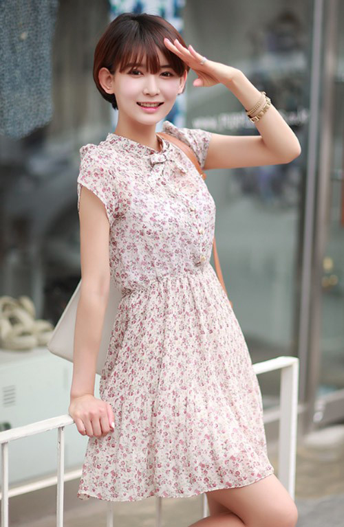 váy hoa đẹp cho bạn gái dạo phố