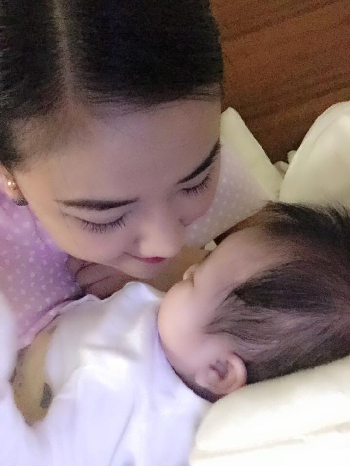 Maya thọn gọn xinh đẹp bất ngờ sau khi sinh con cho đại gia