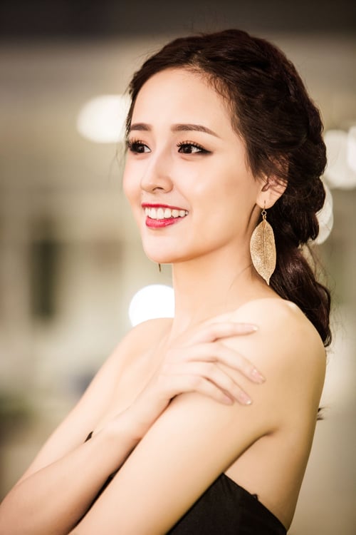 Hoa hậu Mai Phương Thúy
