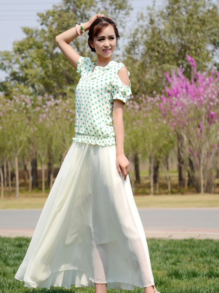 Trang phục vải voan